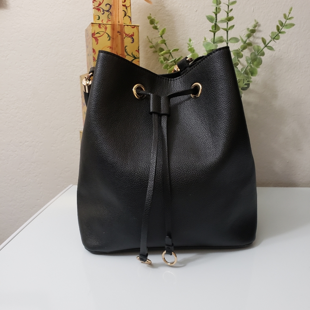 Hand bag